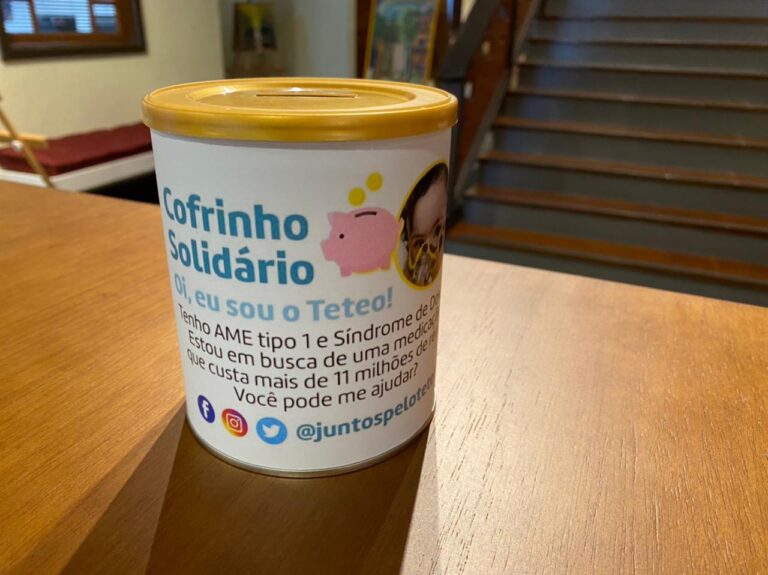 Cofrinho Solidário