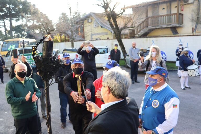 Chegada do Fogo Simbólico em Gramado marca início das comemorações alusivas à Semana da Pátria