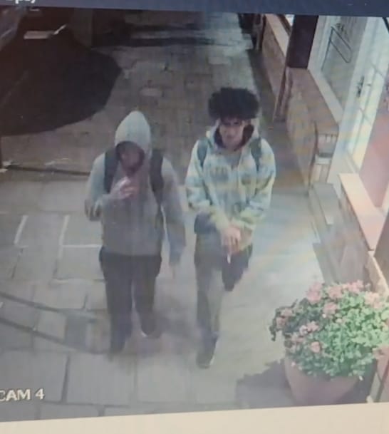 pichadores-carro-prefeitura