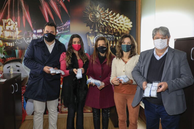 Foto Natal Solidário entrega ingressos