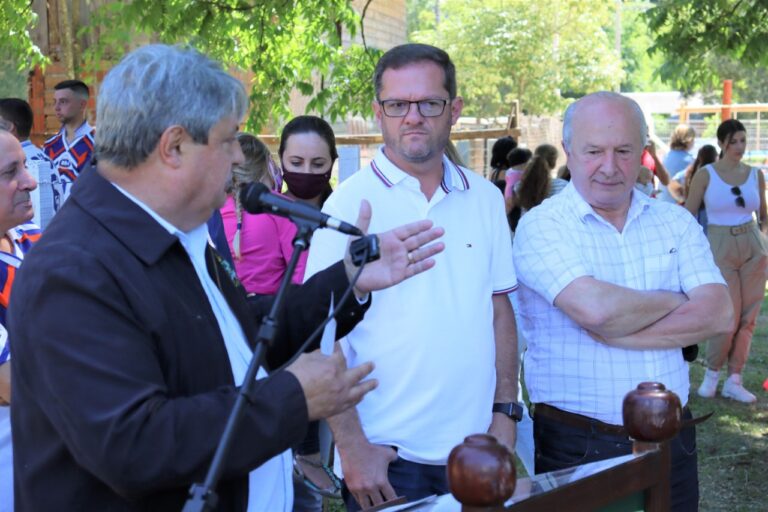 foto nestor asfalto linha moreira