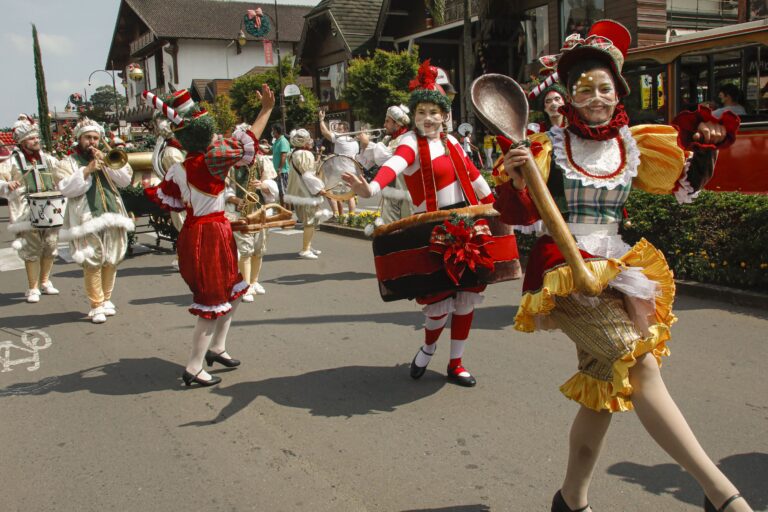 Foto Parada de Natal com mais tres dias de apresentações