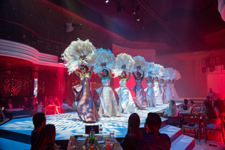 foto gatzz artistas elenco palco