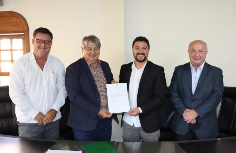 Prefeito Nestor anuncia troca de comando