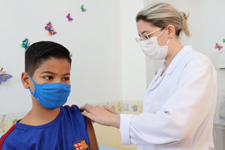 Gramado fará campanha de vacinação infantil contra a Covid-19 no feriado