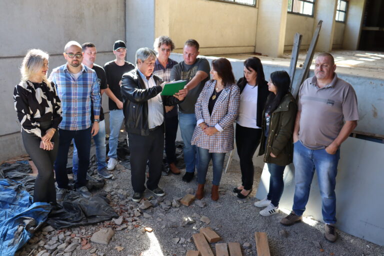 Prefeito Nestor autoriza a conclusão do ginásio da Vila Olímpica