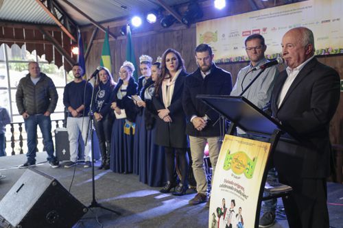 abertura festa da colonia