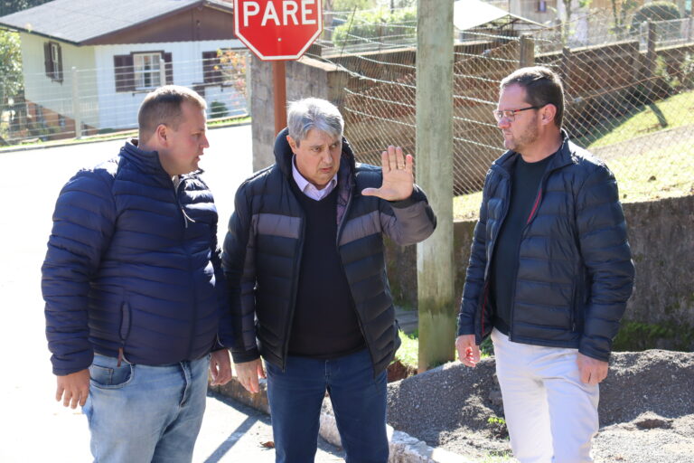 2 - Calçamento na Vila do Sol