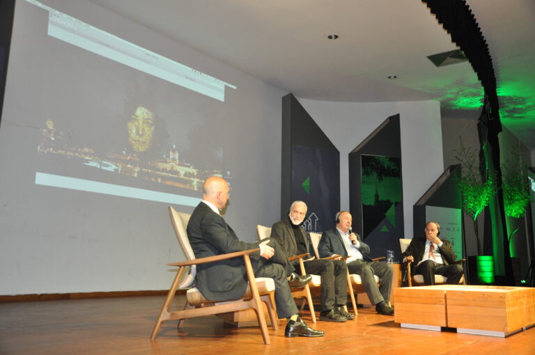 Fórum Gramado (Foto Elmar Barfcknecht)