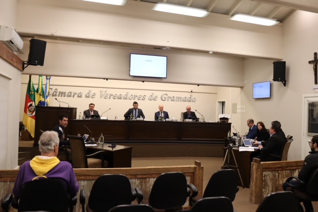 Foto sessão da camara aprovação operaçao consorciada 01.08