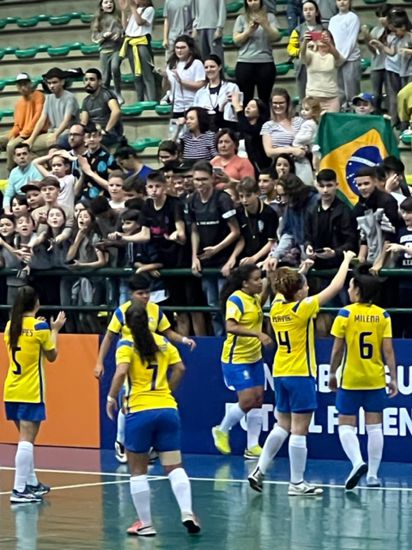 Brasil na final futsal