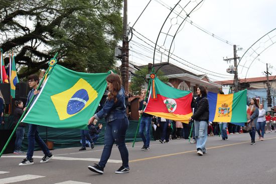 desfile civico centro