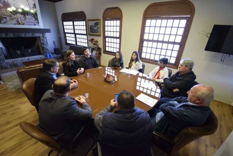 vereadores jovens na prefeitura