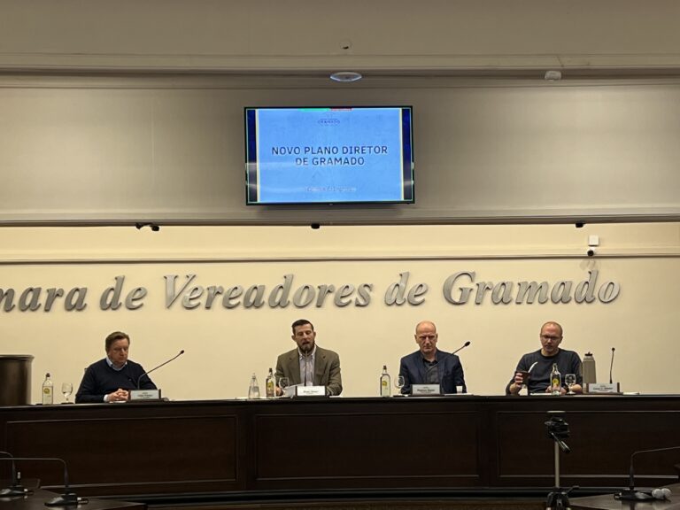 3599CB36-8286-46A6-80B5-090B15001FC7