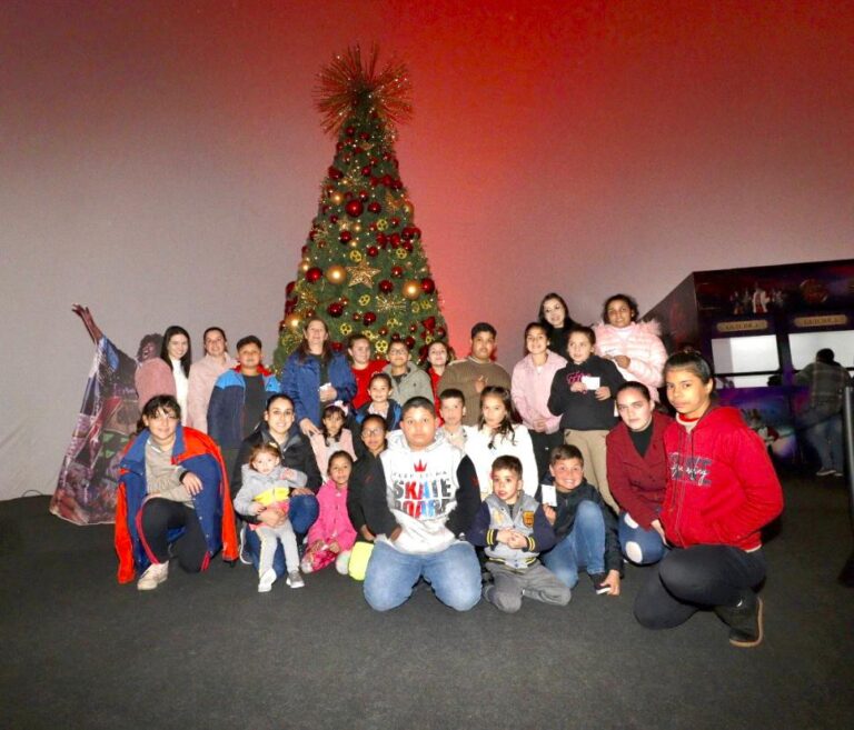 Instituições no Mega Domo