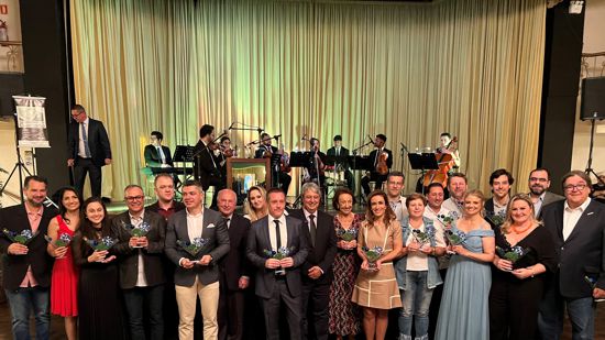 F23AEE1C-F472-437A-846E-908212E45CE6