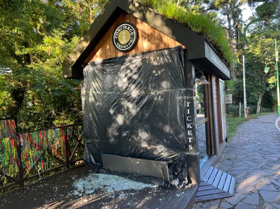 Foto Concierge arrombado