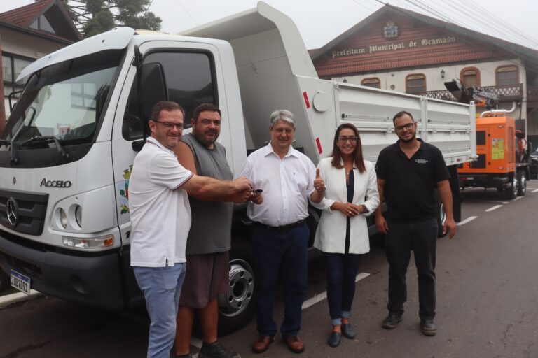 73824ACC-6D8E-4925-8982-C252D3E3EF83