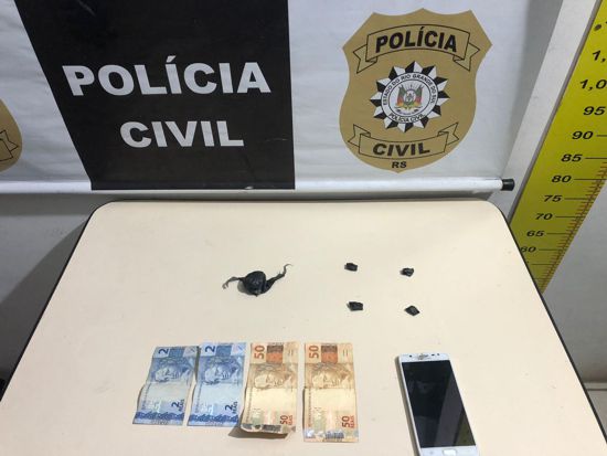 POLÍCIA CIVIL PRENDE SUSPEITO DE ATUAR EM TELE-ENTREGA DE DROGAS EM GRAMADO