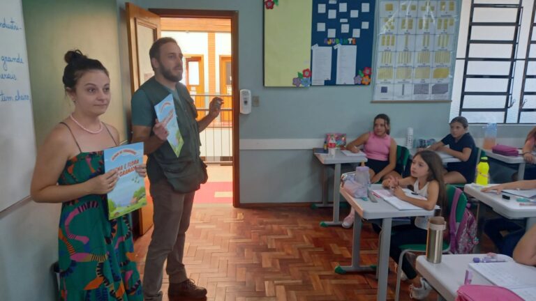 entrega albuns figurinhas