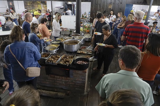 Foto Festa da Colonia.cozinhas