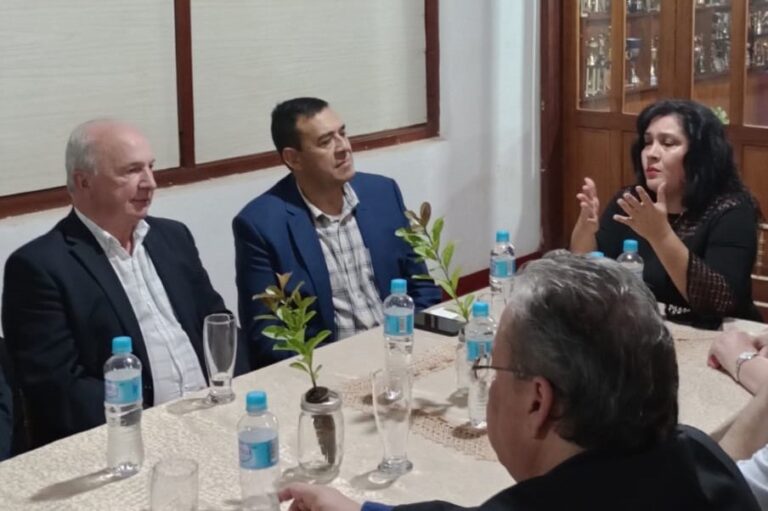 Luia Paraguai ministra