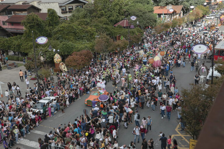 2D8577C3-93CD-44EF-A27F-E0285D3E1F3F