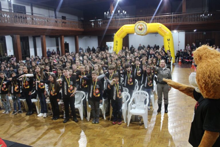 F14C4633-575D-4BB6-87F2-337246108442