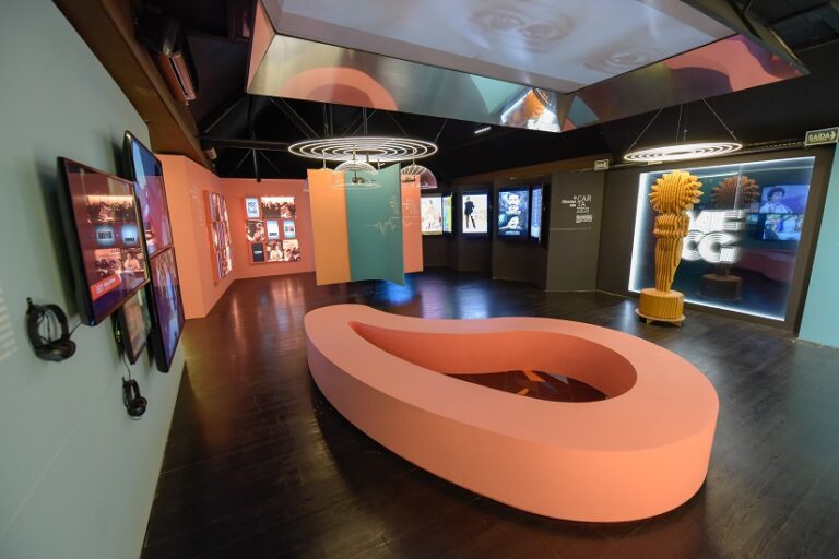 AEAF3F9D-EAEC-4697-97AD-28E5E6B3AFD1