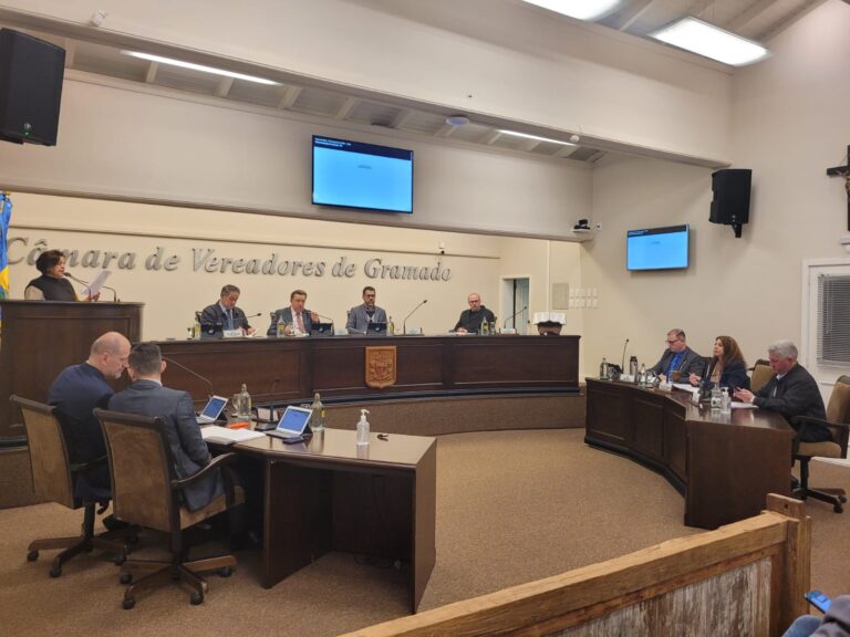 27B41A30-AC77-4C29-AEC4-90A9C7E7C1B5