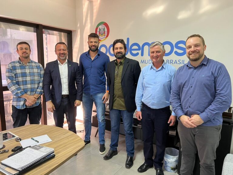 Foto filiações Podemos Canela