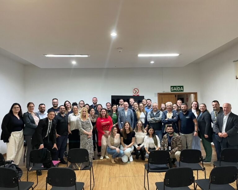 8C83C7A8-41CF-4D5A-9B14-992B257E2063