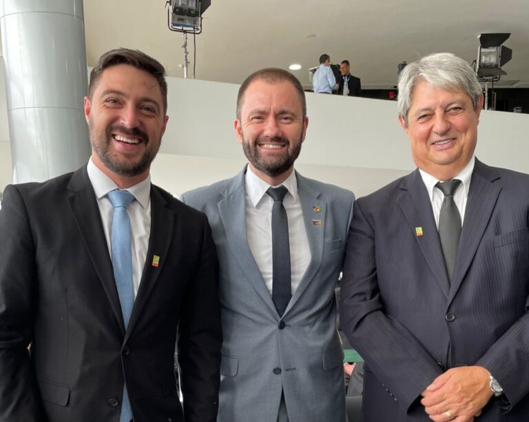 Ike, Julio e Nestor