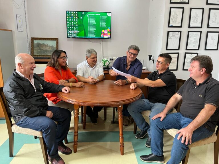 Foto Doação Seguro ao Hospital