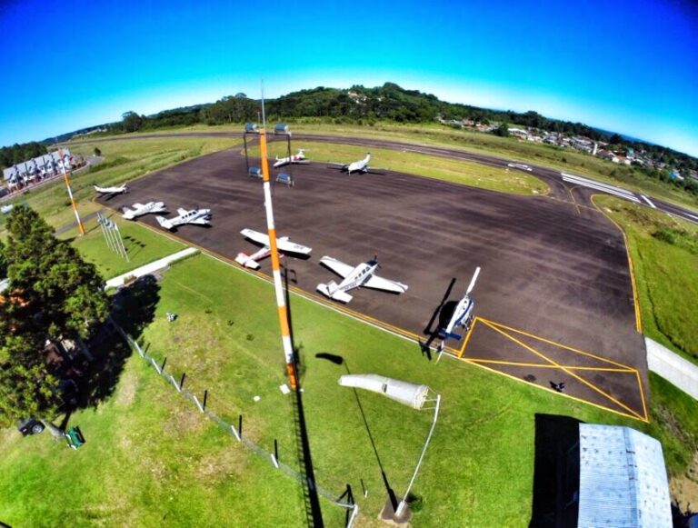 Foto aeroporto de Canela
