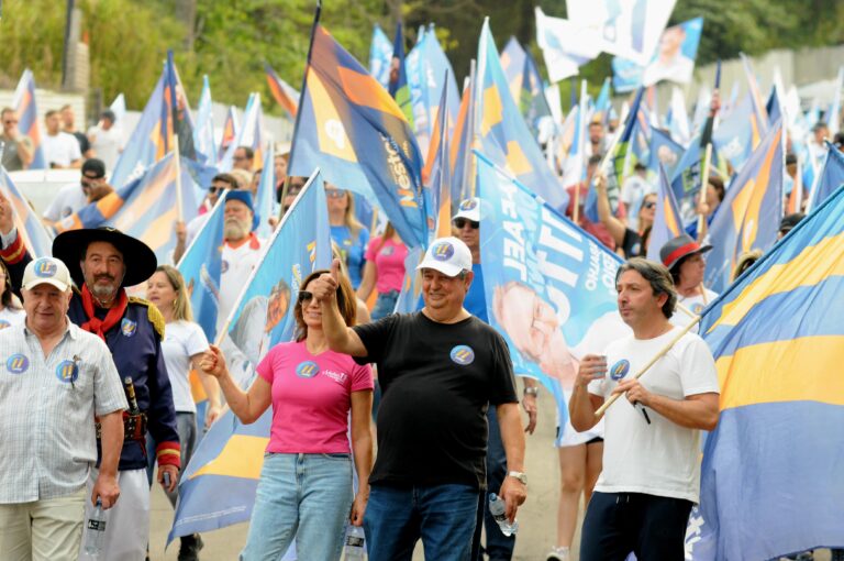 Foto caminhada Nestor e Luia Viação ferrea