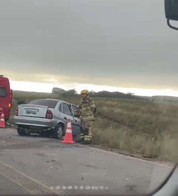 Foto acidente rs 453.carro