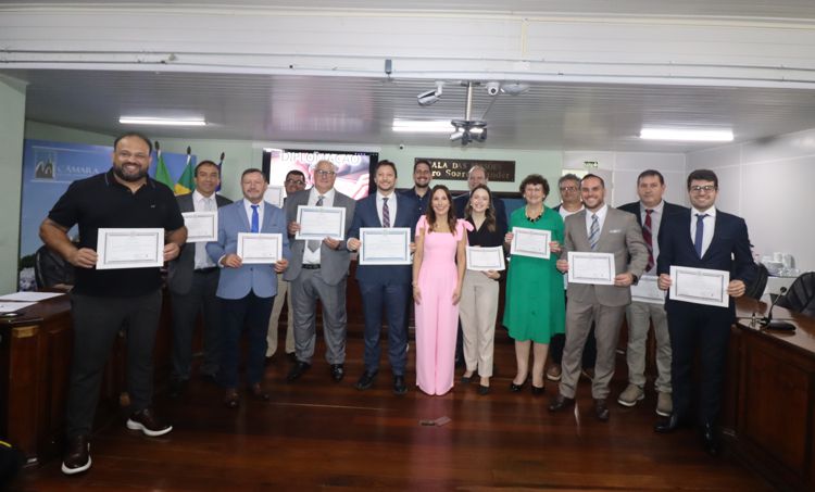 Foto vereadores de Canela diplomados