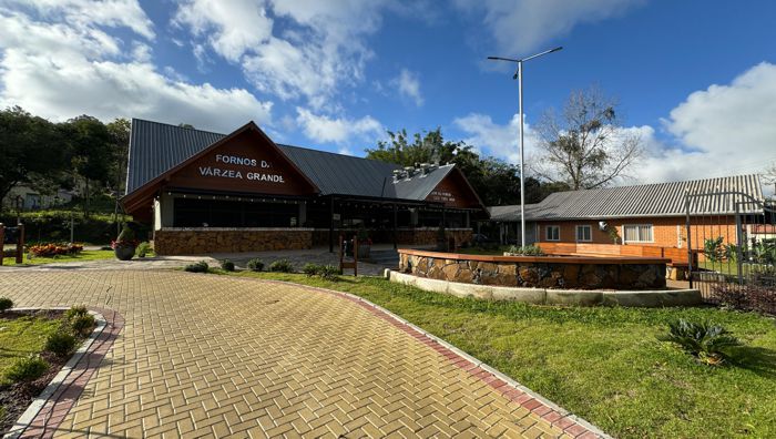 Foto Fornos Várzea Fachada