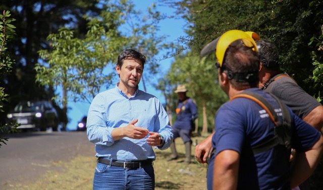 Foto Novo governo de Canela iniciou com ampla operação de limpeza urbana