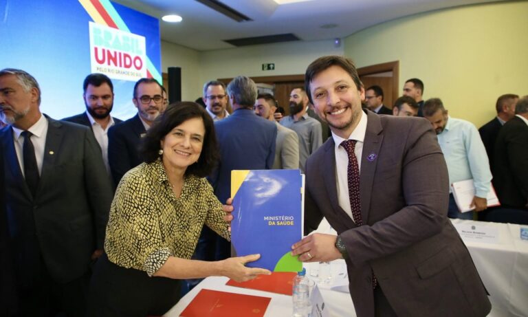 Foto Prefeito de Canela participa de Evento com Ministros Federais e Solicita Apoio para Saúde e Infraestrutura
