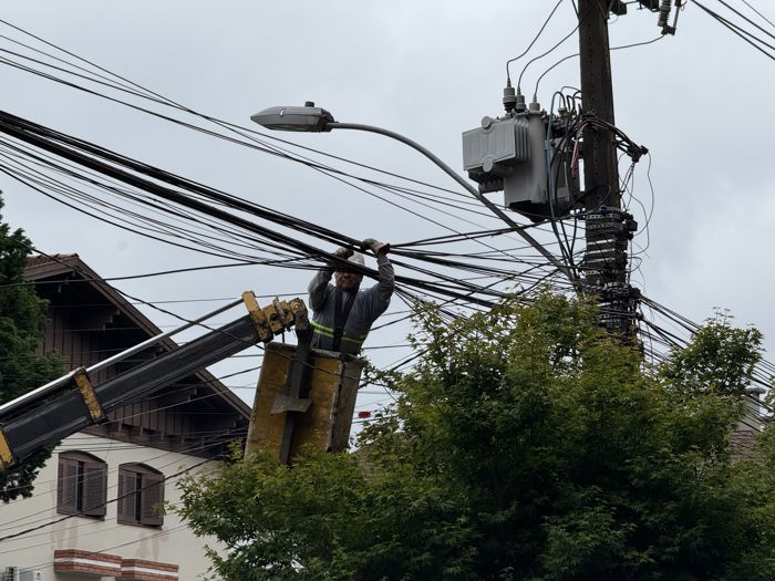 Foto Retirada de fios São Pedro (1)
