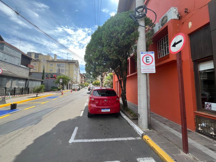 Foto Rua Theobaldo Fleck retorna ao sentido original