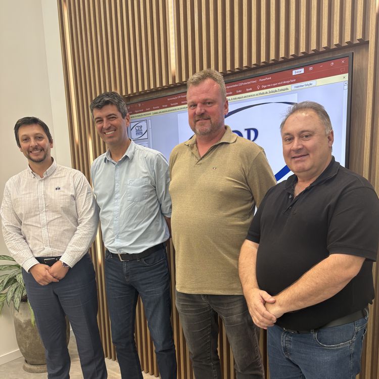 Foto Prefeito de Picada Café, Daniel Rückert, assume presidência da Amserra