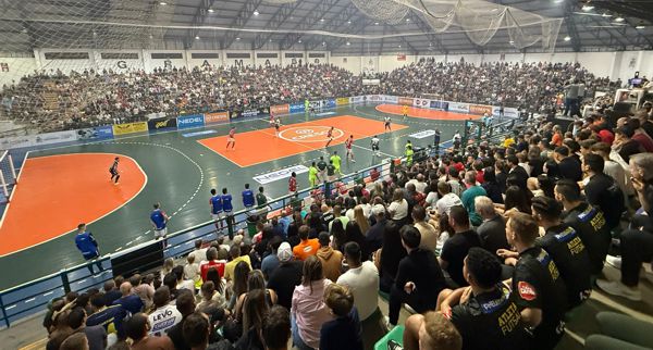 Foto Perinão lotado