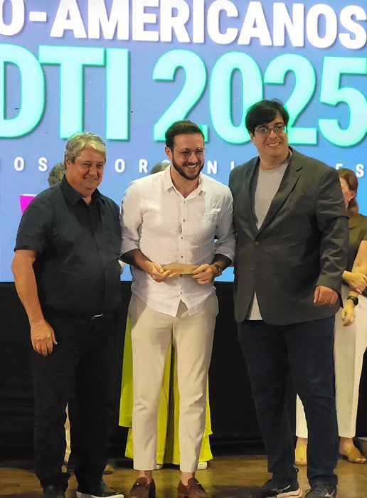 Foto Premiação Gramado Destino Turístico Inteligente