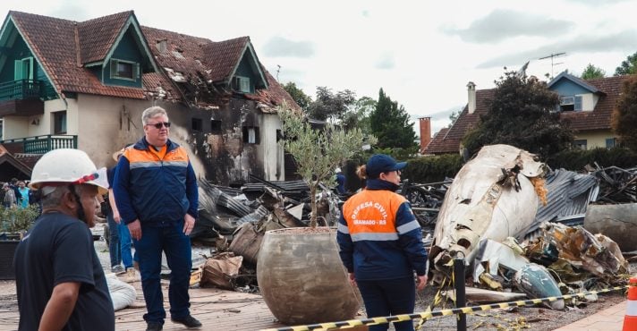 Foto acidente-aviao-gramado-RS-712x370