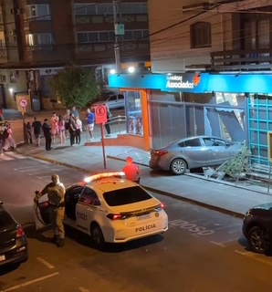 Foto acidente farmácia