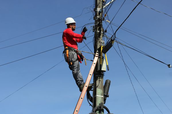 Foto 4ª etapa da Operação Poste Limpo acontece nesta terça-feira em Canela