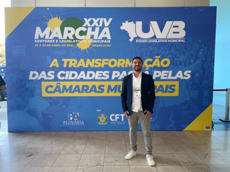 Foto Gramado participa da Marcha dos Vereadores com projeto pioneiro de Inteligência Artificial